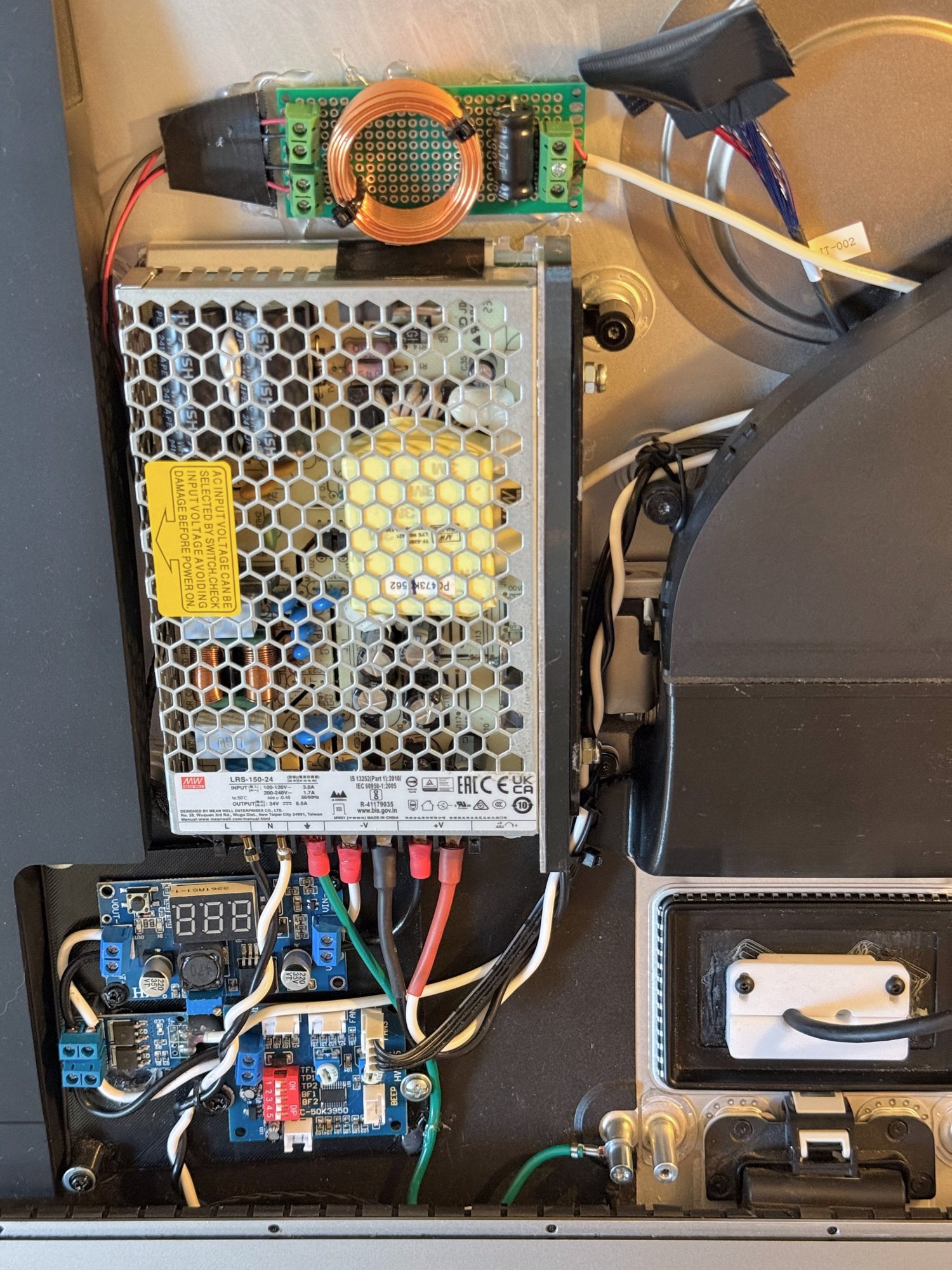 iMac5KMonitor-3.jpeg