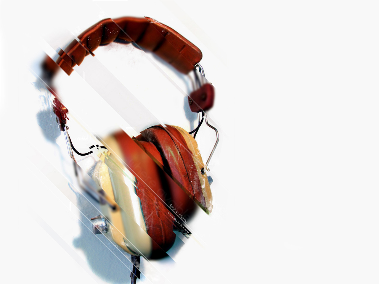 In_Stereo_1280x960.jpg