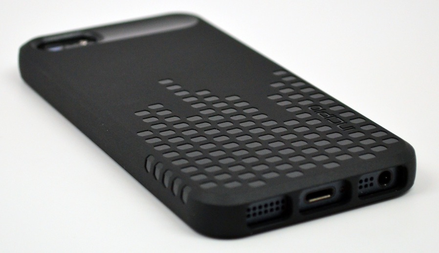 Incipio-Frequency-iPhone-5-Case-Review-3.jpeg