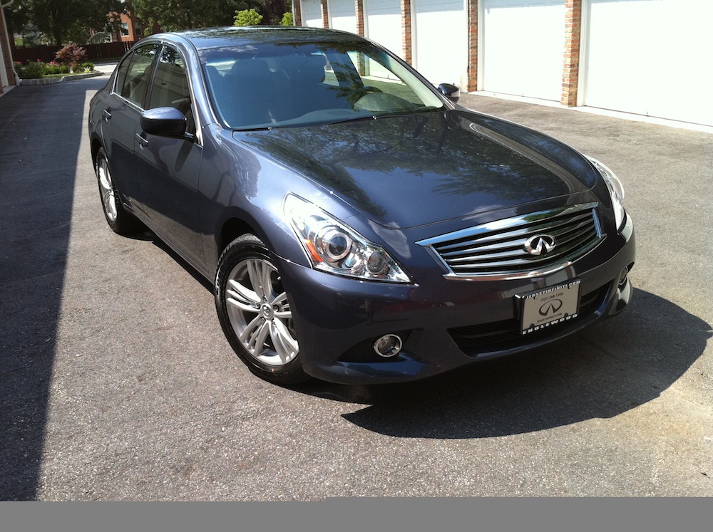 infiniti 2.JPG