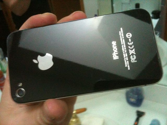 iP4_Back_Ultra.jpg