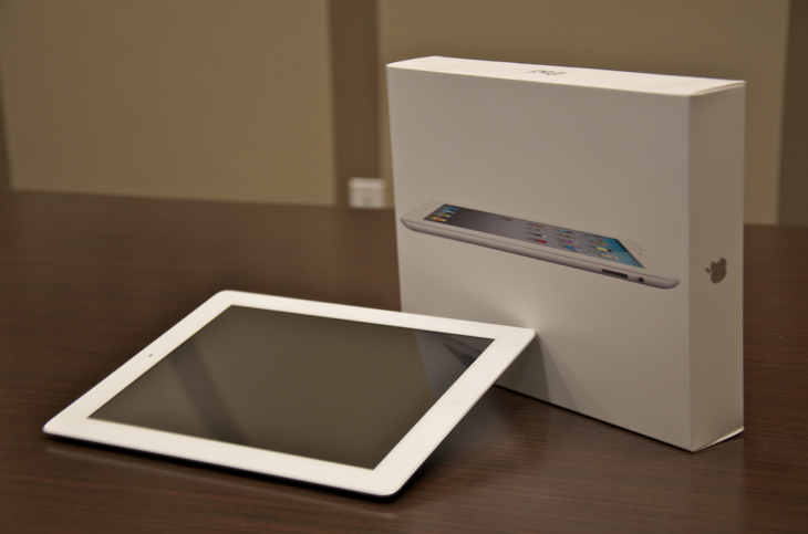iPad-2-white-with-box-730x483.png
