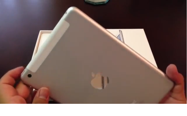 ipad mini lte white - back.png