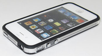 iphoen4_bumper_clearblack02.jpg