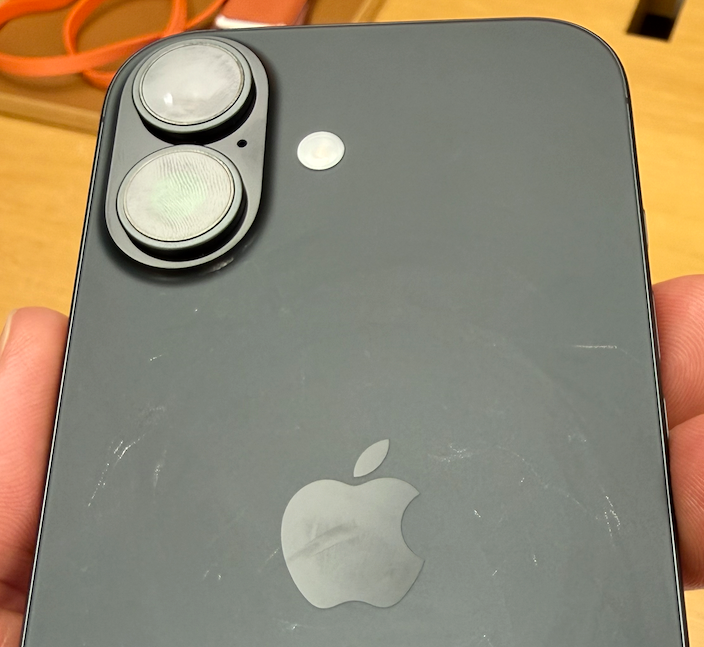 iPhone 17 (base), Deep Blue, cropped.png