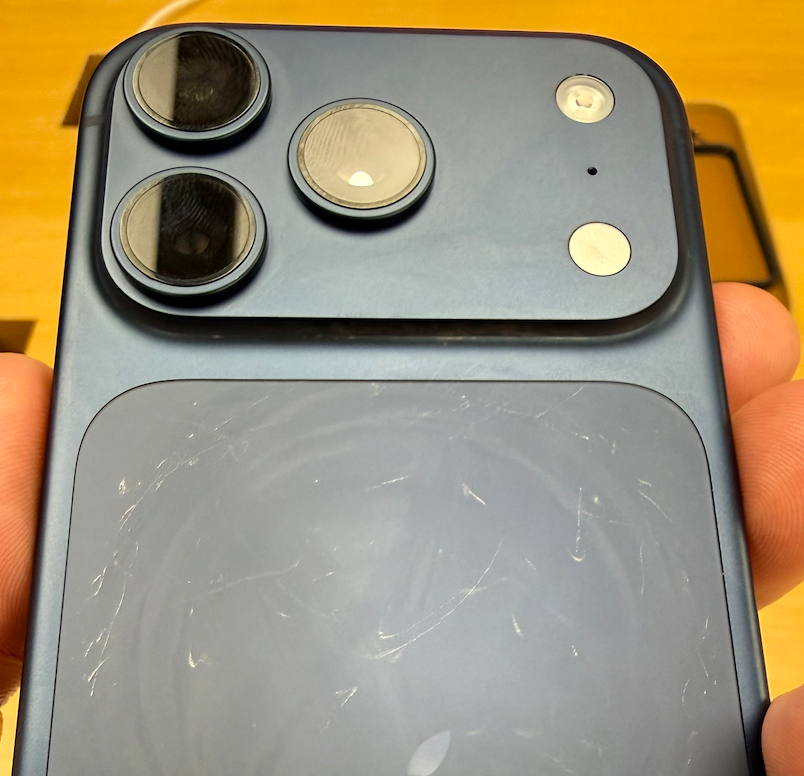 iPhone 17 Pro Max, Deep Blue, cropped.png