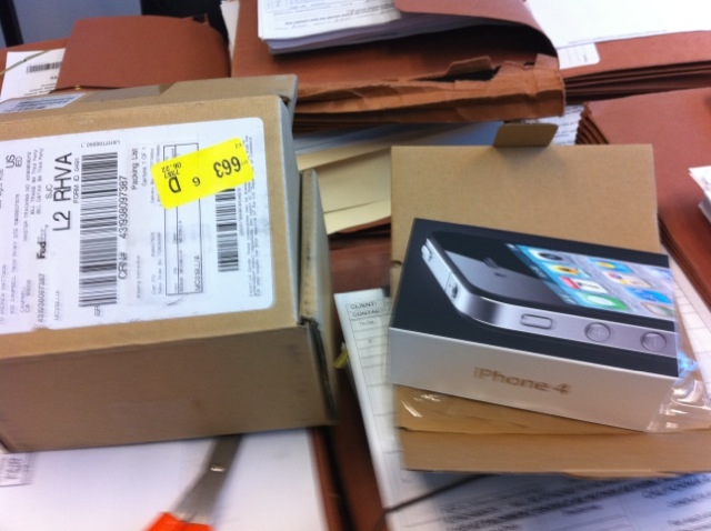 iphone 4.JPG