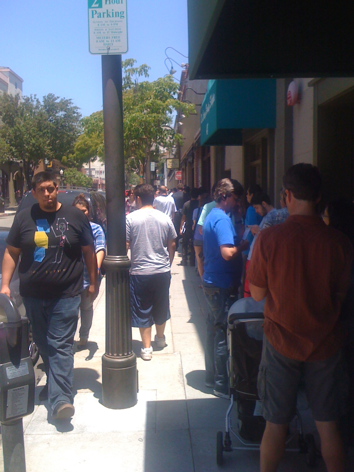 iPhone 4.jpg