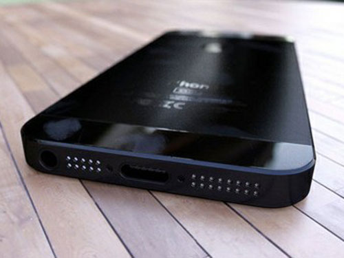 iphone-5-leak-bottom-June-2012.jpeg