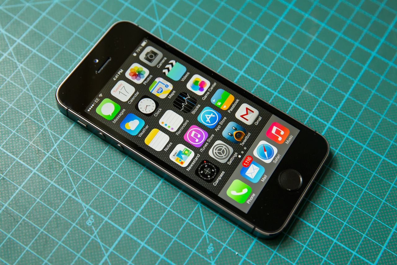 iphone-5s-front-apps.png