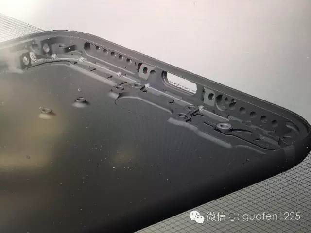 iphone-7-cap-06.jpg