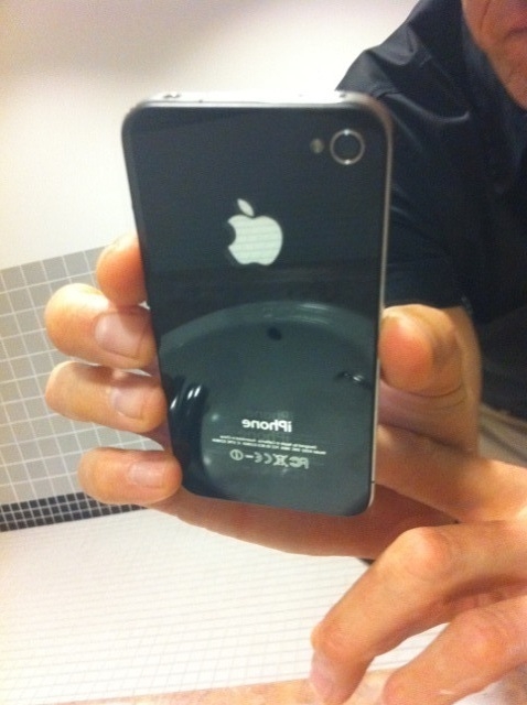 iphone device b.JPG
