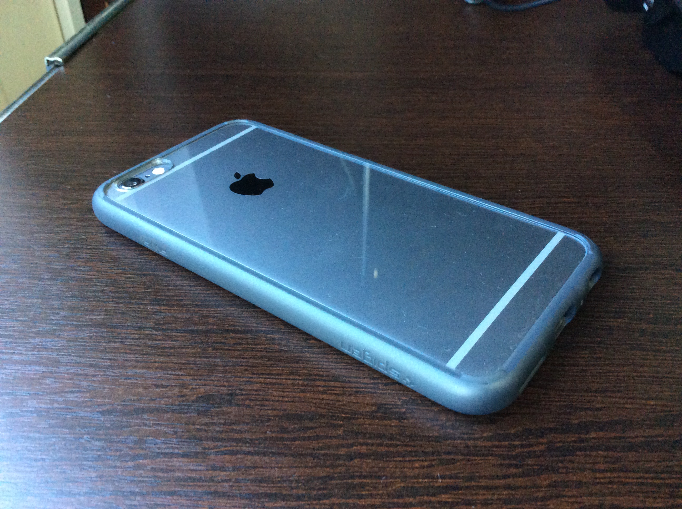 iphone spigen (4).JPG