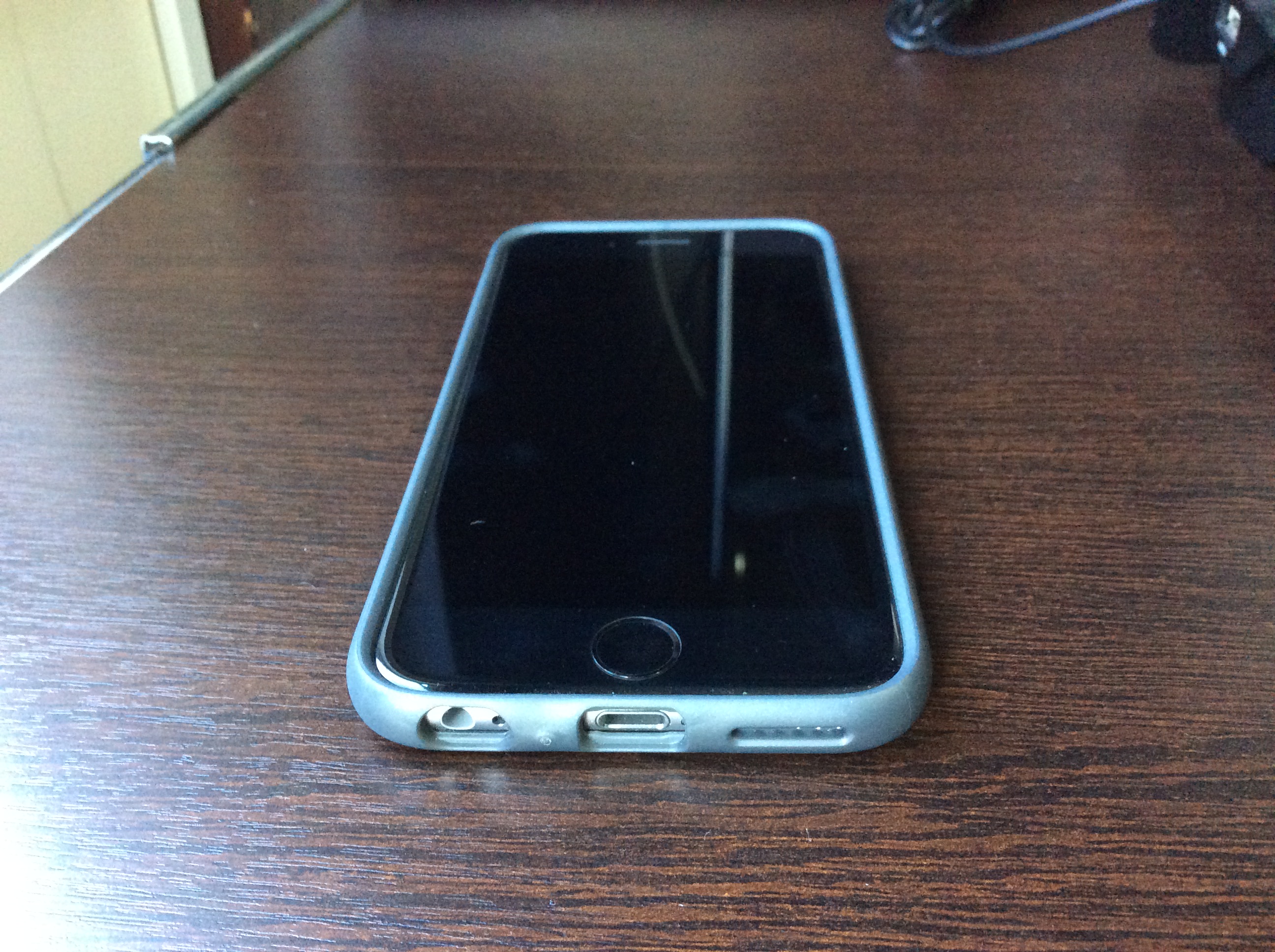 iphone spigen (5).JPG