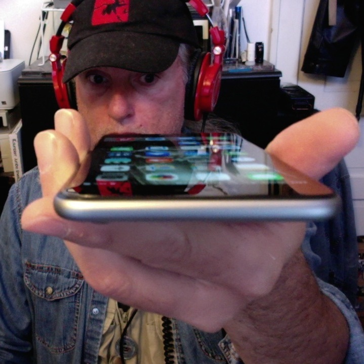 iPhone-still-straight.jpg