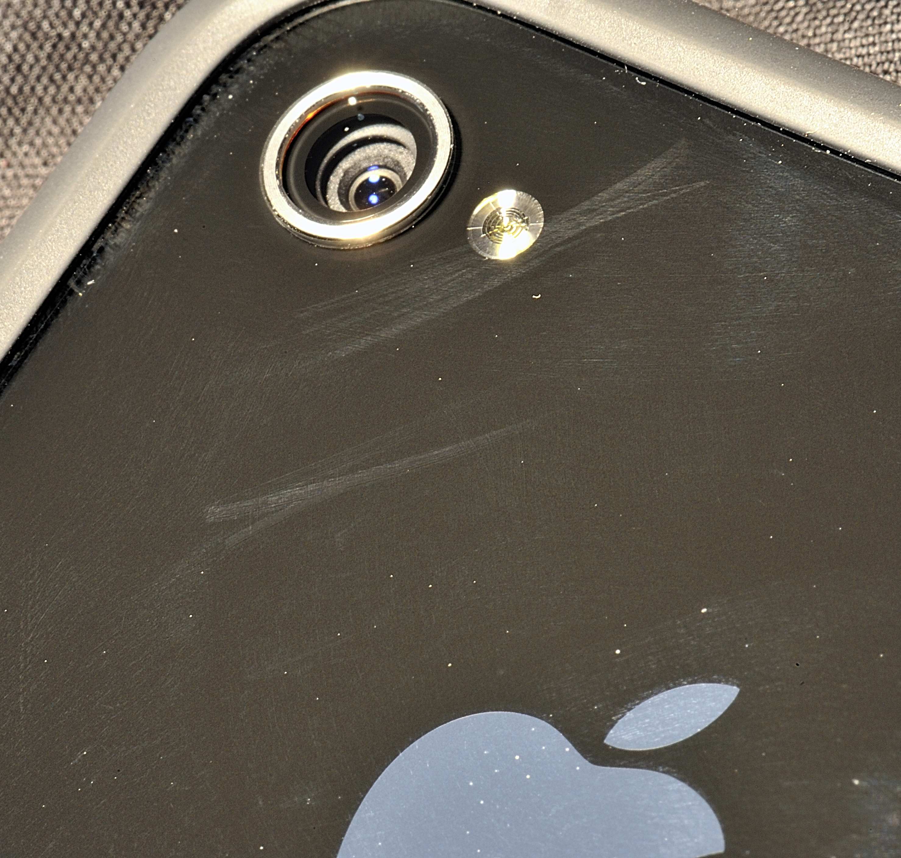 iPhone4Scratch.jpg