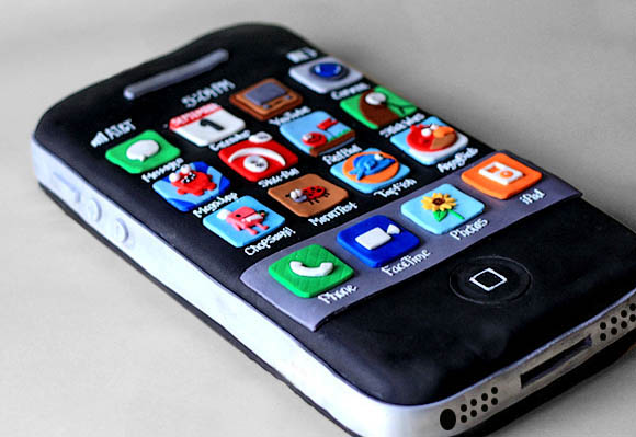 iphone5cake.jpg
