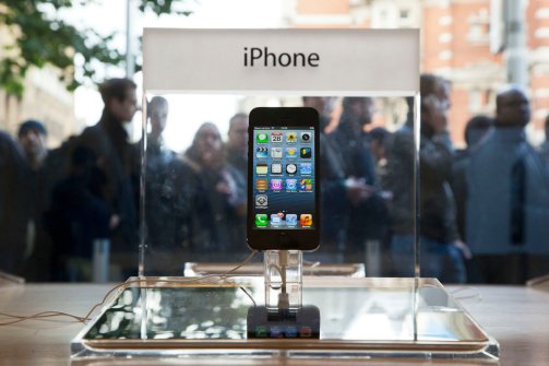 iphone5dock_applestore.jpg