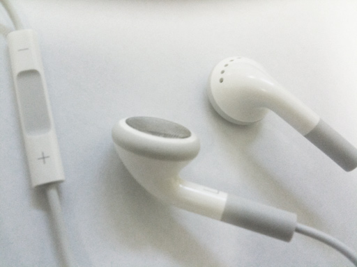 IPhoneHeadphones.jpg