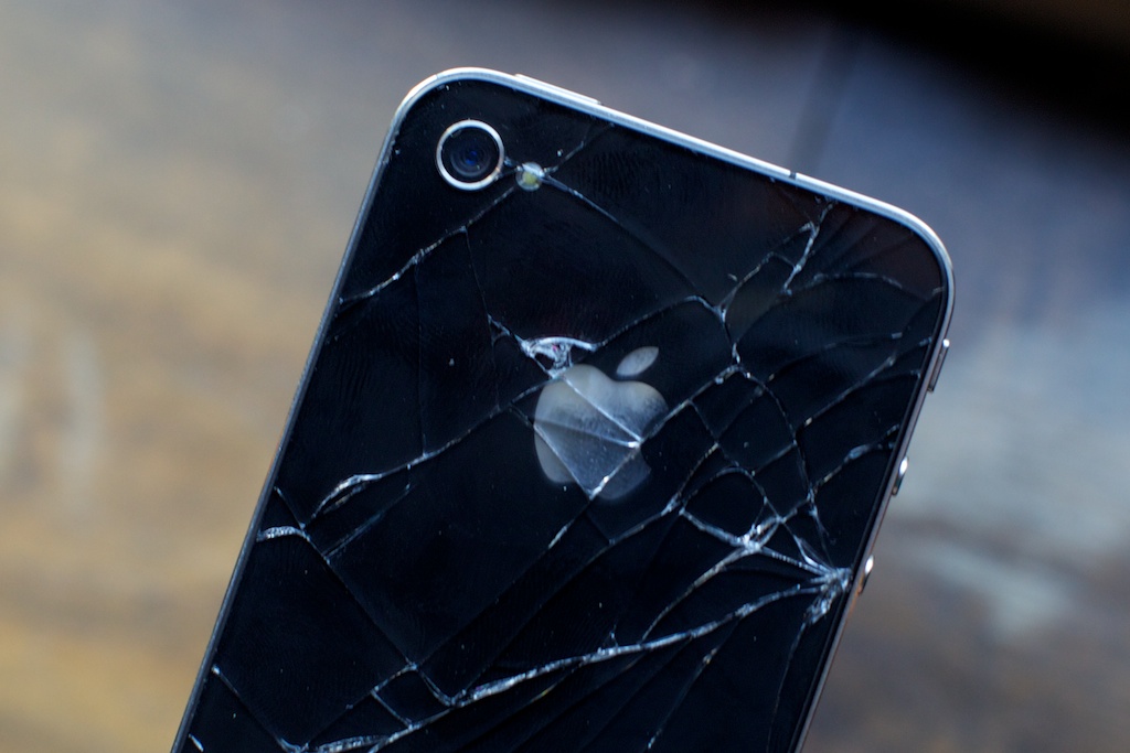 iphonesmashedtohell_10.jpg