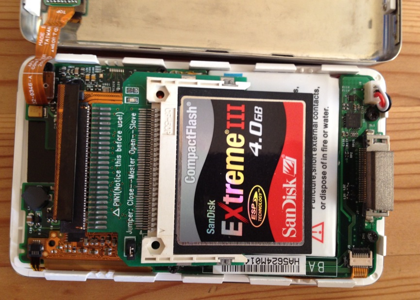 ipod_photo_compact_flash.jpg