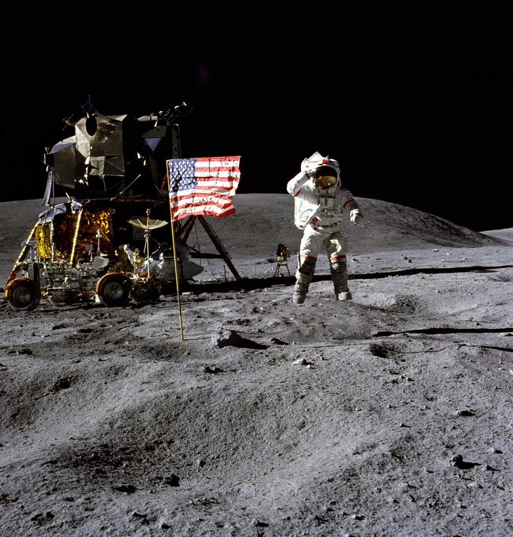 john_w__young_on_the_moon.jpg