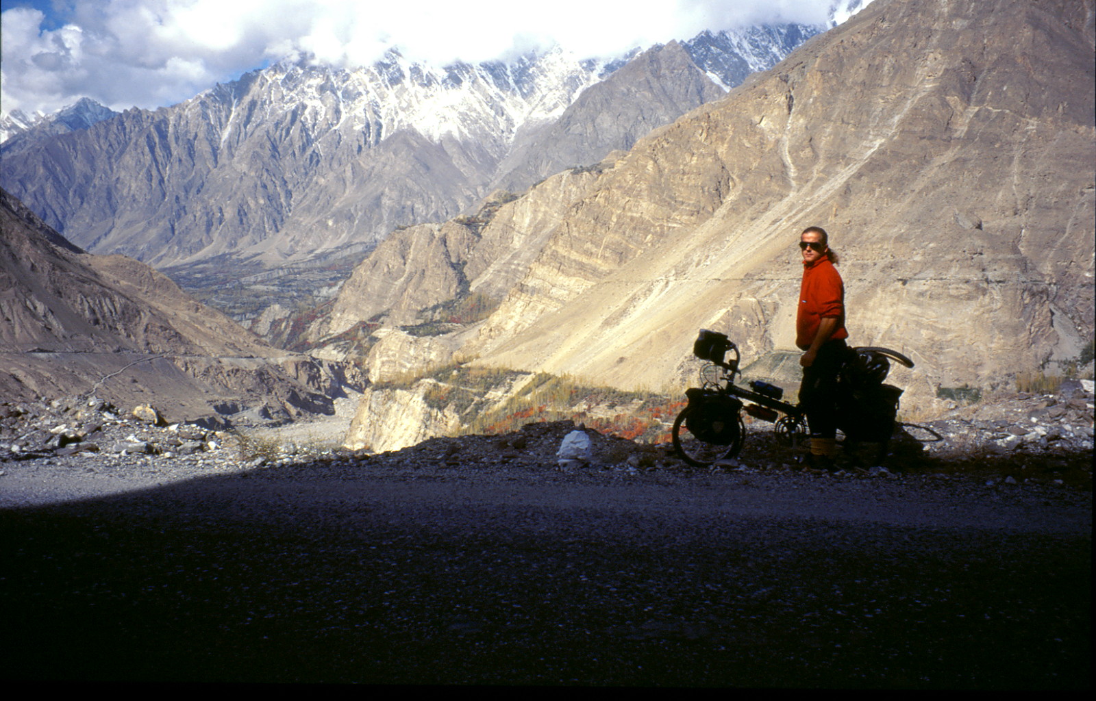 Karakorum Highway.jpg