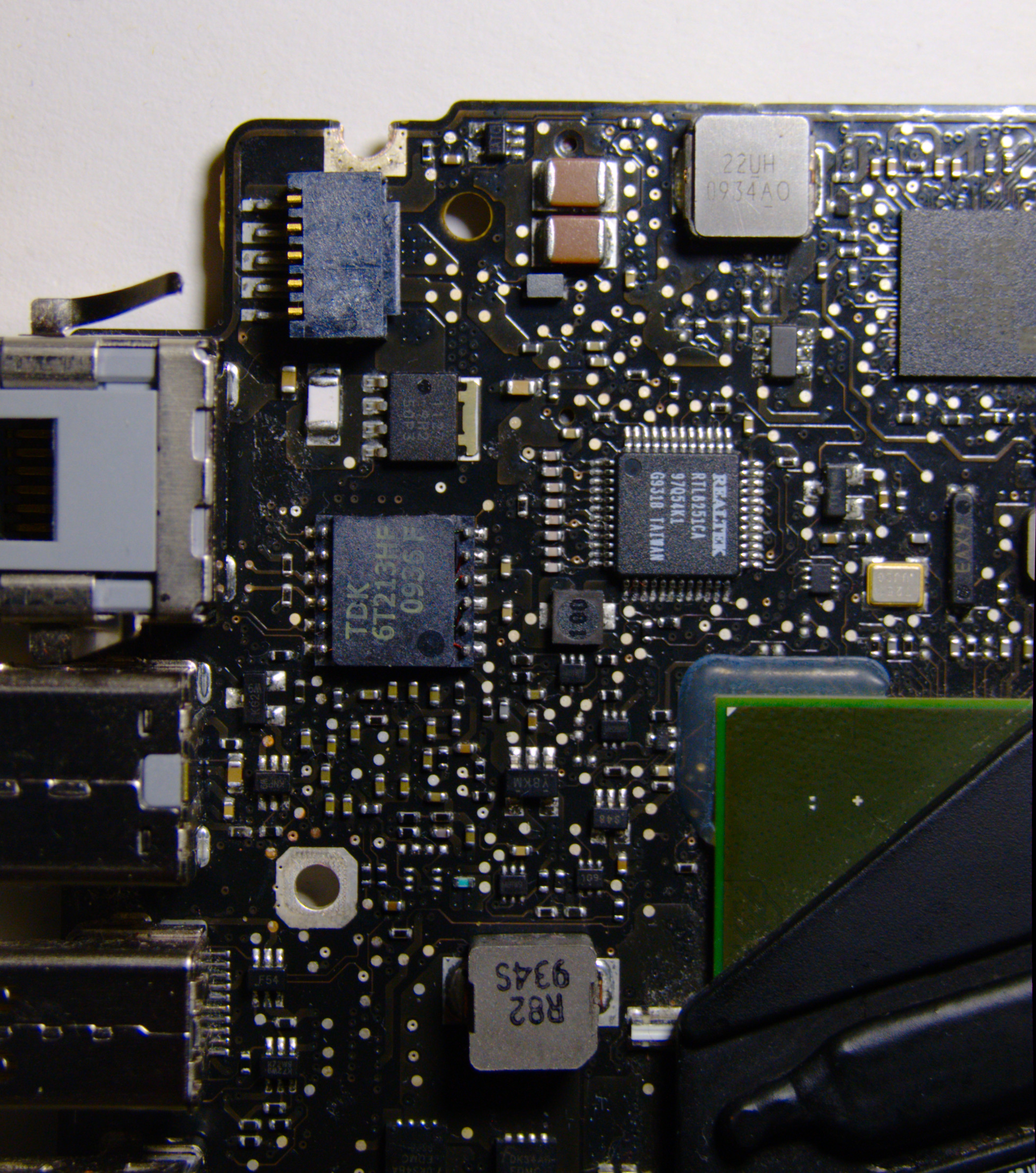 leah-mbp13-logicboard-bottom.jpg
