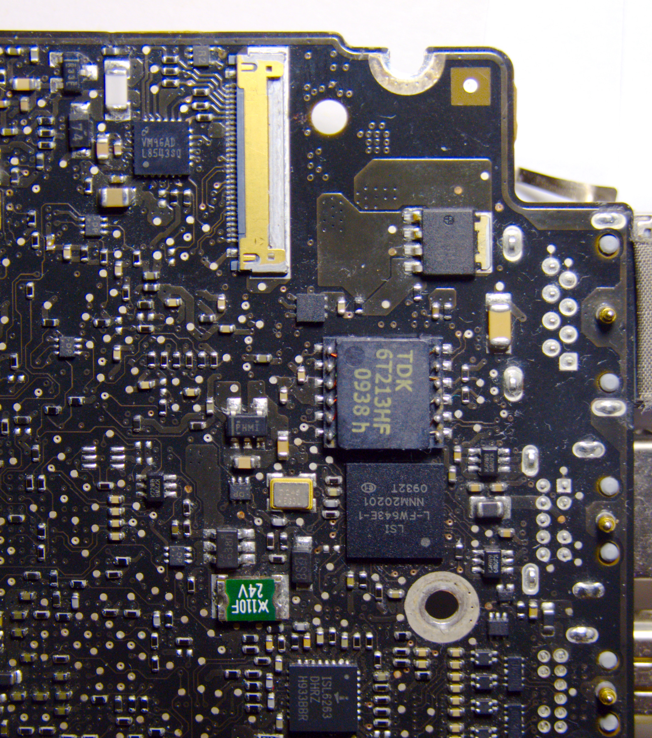 leah-mbp13-logicboard-top.jpg