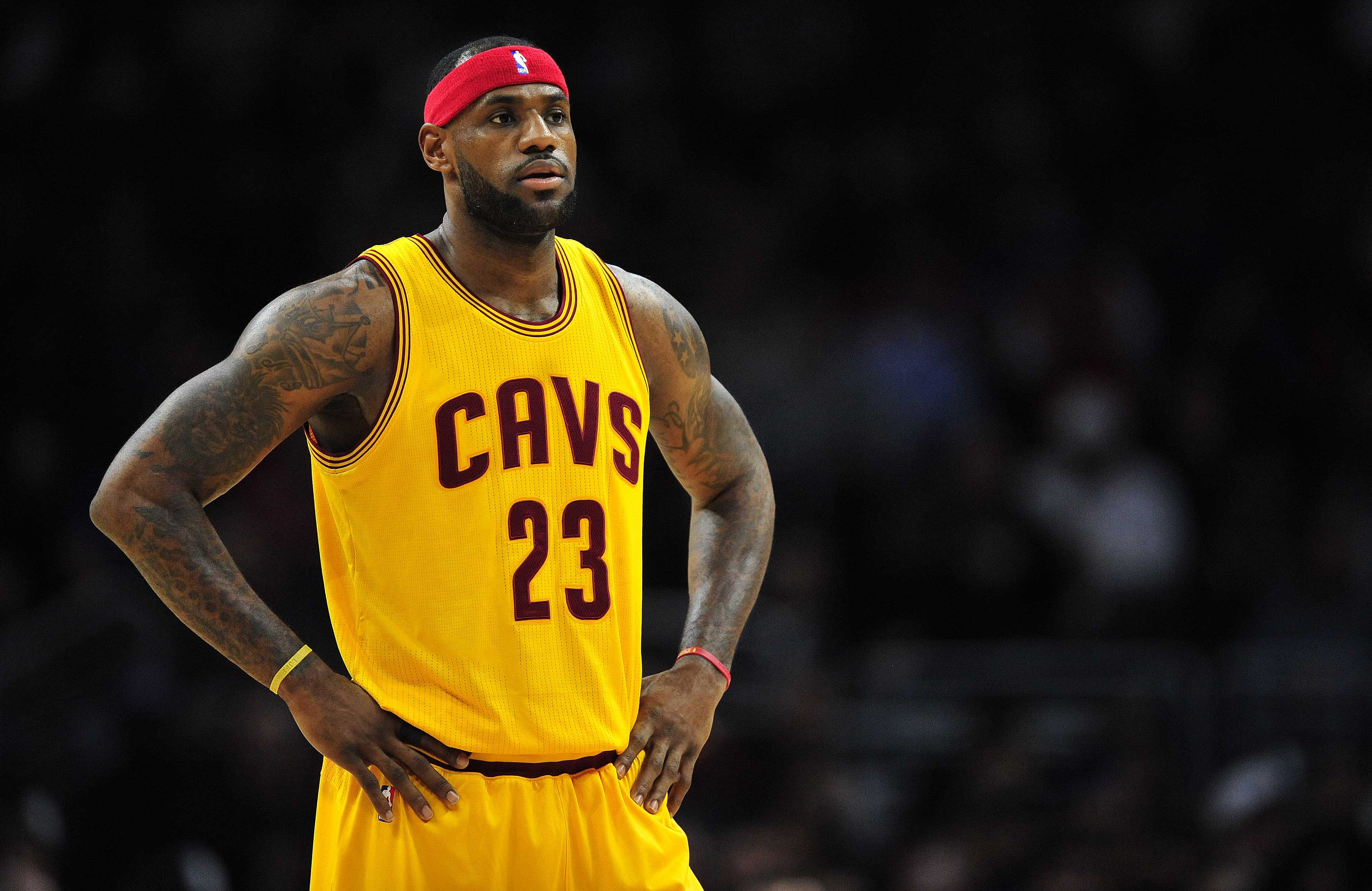 lebron-james-cavs.jpg