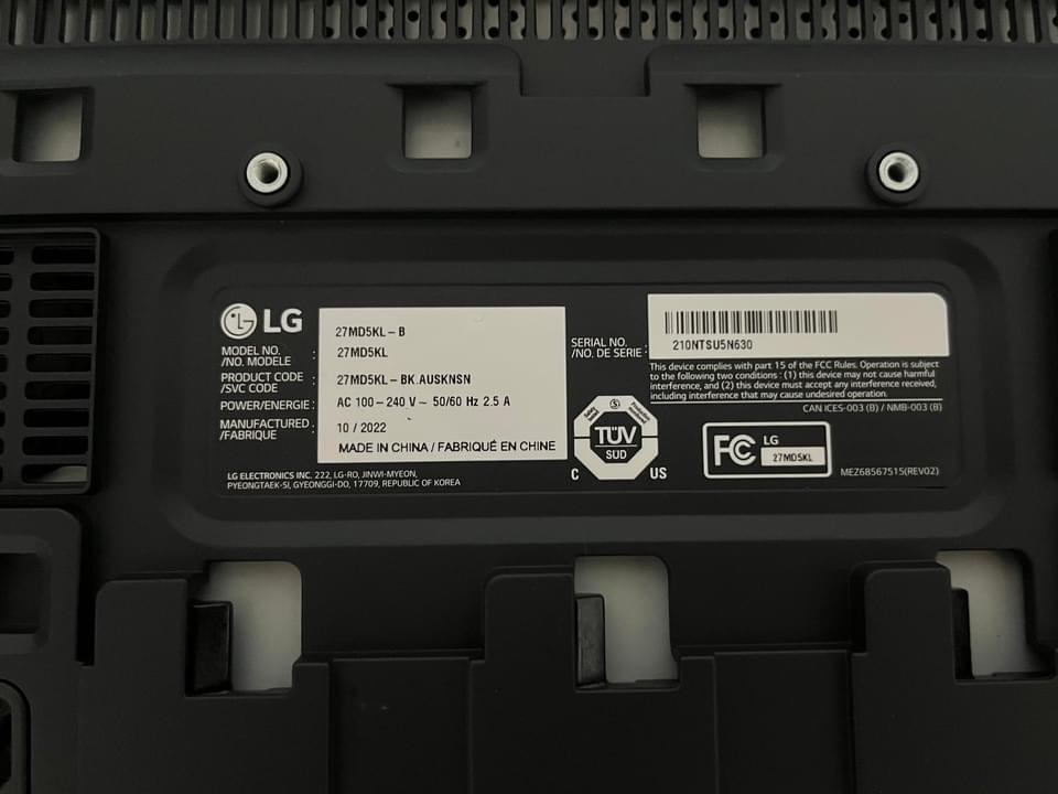 LG UltraFine 5KJPG.JPG