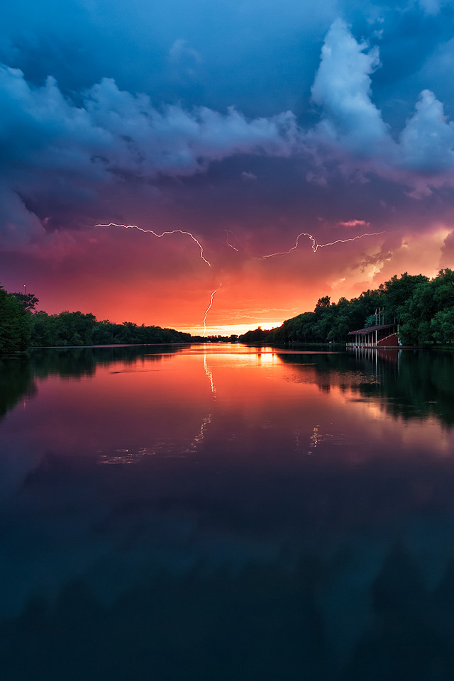 lightening.jpg