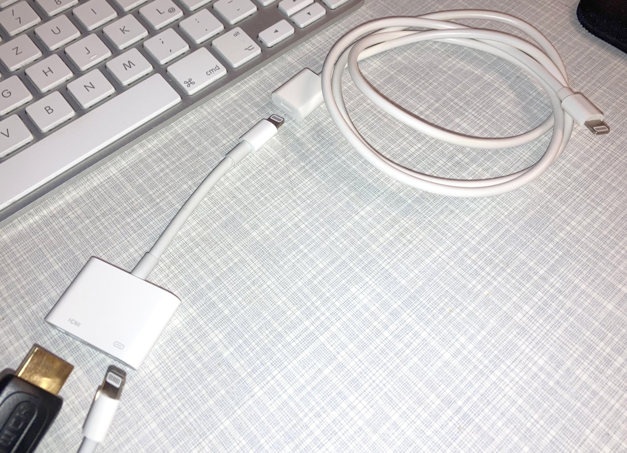 Lightning.Extension.Cable.jpg