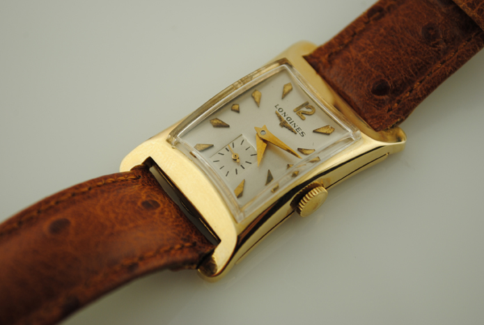 Longines-14kYG-FlaredCase1.jpg