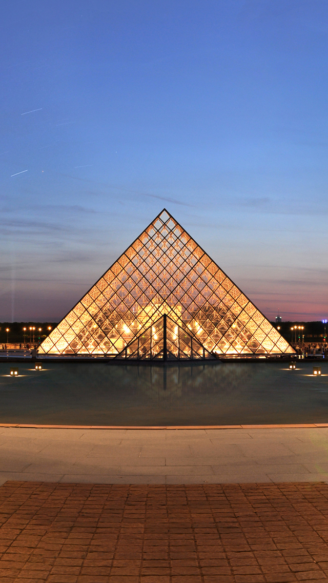 Louvre 01.jpg