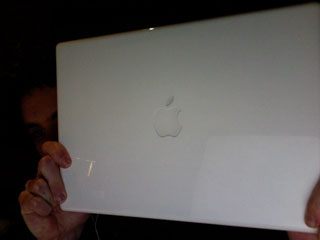 macbook1.jpg