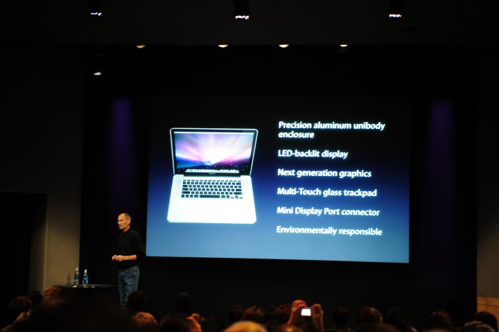 macbook2.jpg