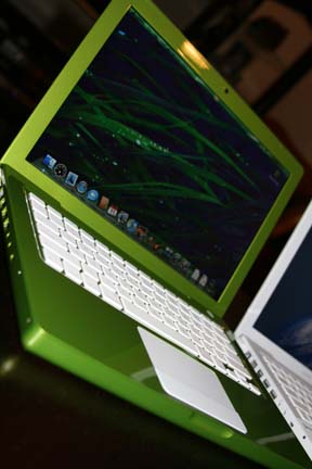 macbook6.jpg