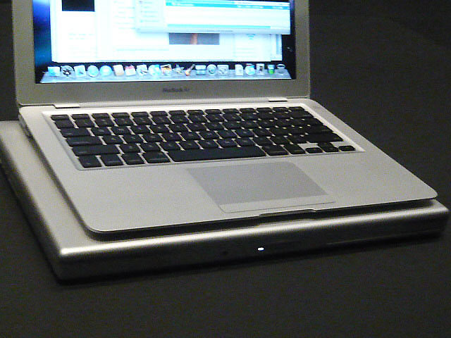 macbookAir.jpg