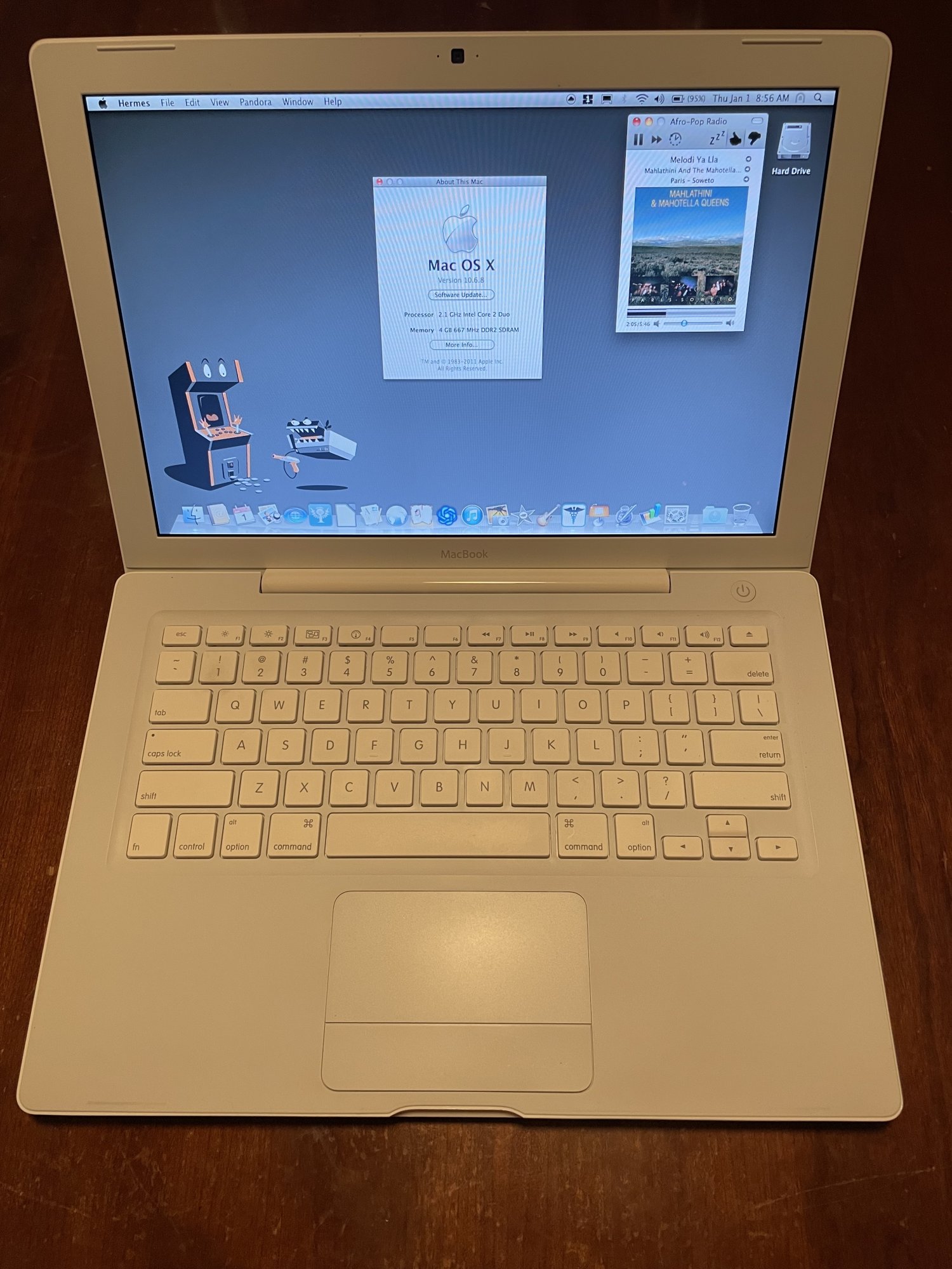 Macboook early 2008.jpg