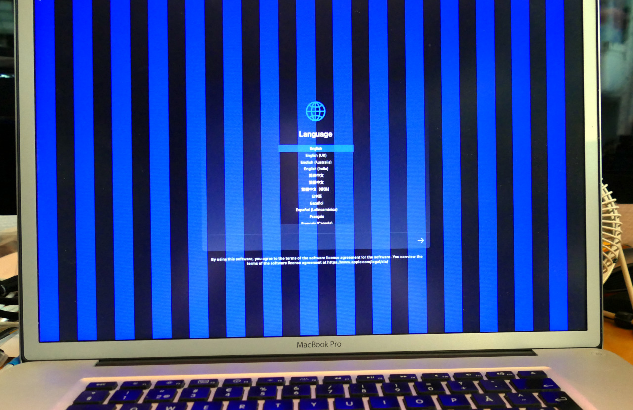 MBP 17 2011 OCLP 2.20 Monterey.JPG