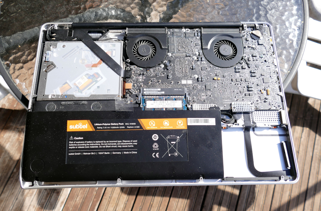 MBP 17 insides.JPG