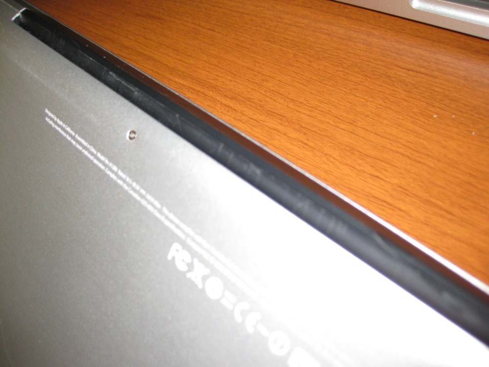 MBP15_Cracks.jpg