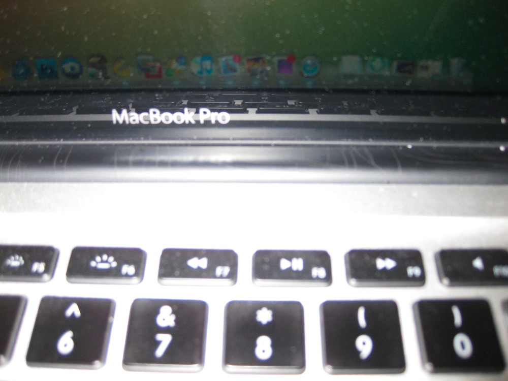 MBP15_Cracks_2.jpg
