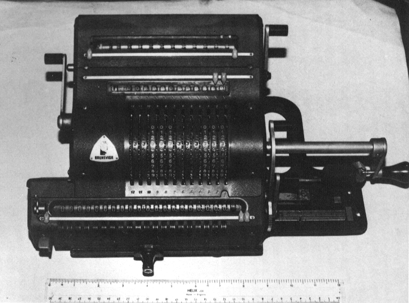 Mechanical-calculator.jpg