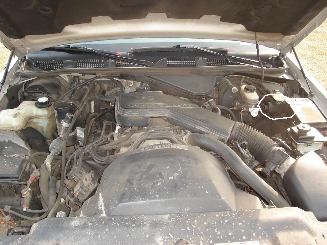 Mercury GM 94 Engine Bay.JPG.jpeg