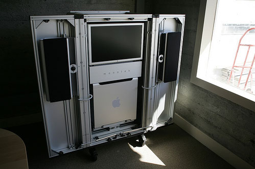 monolab-design-trunk.jpg