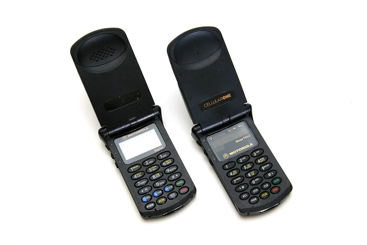 Motorola-StarTAC.jpg.webp