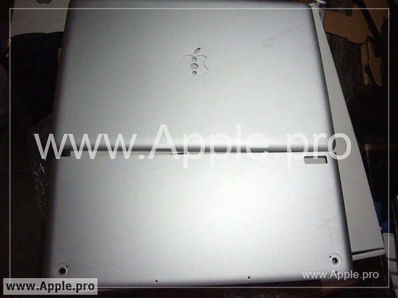 newmacbookpro-080709-1.jpg