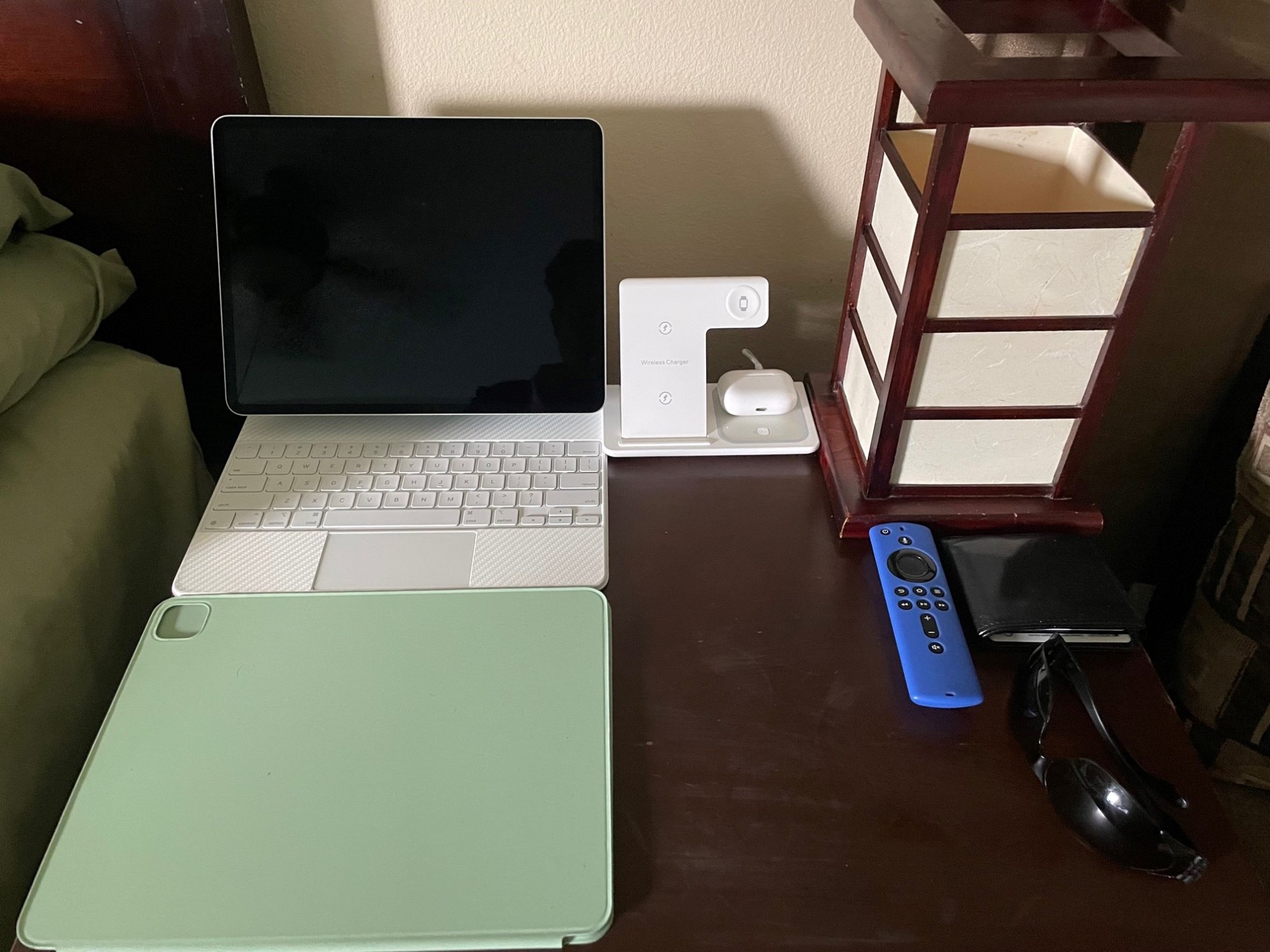 nightstand.jpg
